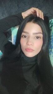 Hannaa233 kiss Pic 5