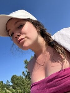 Baby-hot-girlのPublicの 3枚の写真