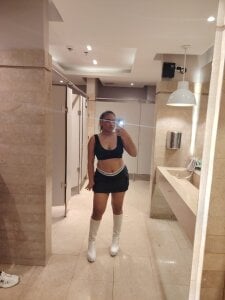 leticia_lynn1 Public Pic 3