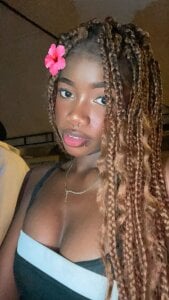 NyraSolenne Good afternoon, lovely ☀️💖 I’m live from 2:00 p.m. to 8:30 p.m., feeling warm, playful, and ready t Pic 2