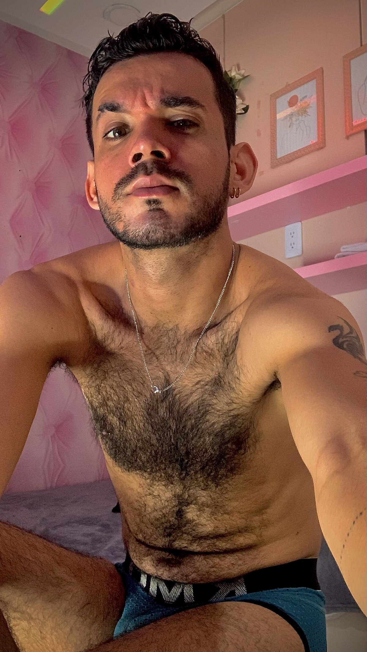 EthanGrey Poză populară 3780