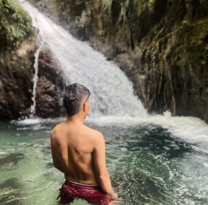 AlanNaughty Peace Fotka 3