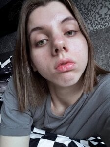 TeraHoman lying in bed) Pic 3