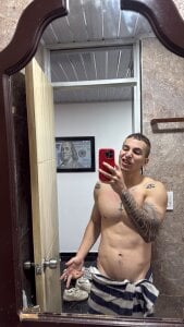 AsmodeoCoxchill in home Bild