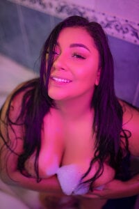 DaniielleRogg Public Pic 3