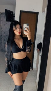 charlotte_9999 🤌🏻 Pic