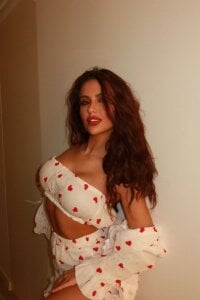 AnaisBellas Anatomy of Expression 👄 Pic 4