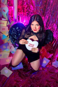 Brandy_collinssTender or naughty, you decide Bild 3