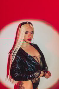 DeboraCopper Public Foto 4