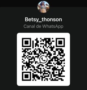 Betsy_Thonson Social media Pic