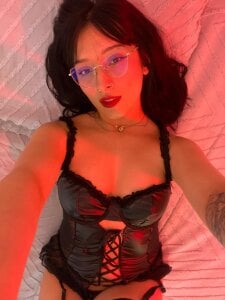 A little more about me 😍😈 de Scarlett_miiller  5 photos