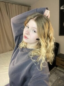 ShontaWasilko home outfit Pic 6