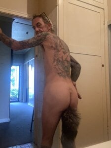 hhhorniee Cat tail Pic