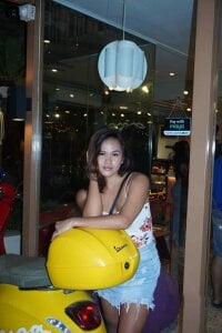 Coffee? de YllanaAltheaXxX  2 photos