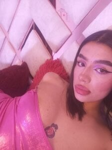 tael_novacs know me love 😍 Pic 3