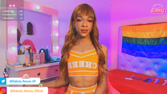 DakotaRosee your favorite cheerleader is here Foto 3