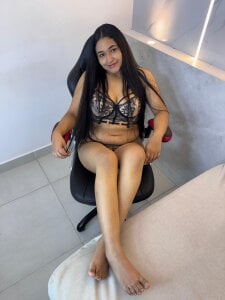 camila_leine Public Pic 3