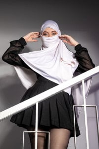 fatiima_ If you're going to get lost... let it be in my curves.🔥 Gambar 3