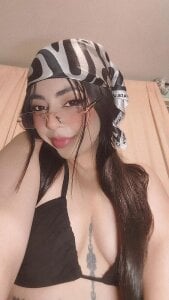 EmylyTaylor_FG Me and my innocence 🌺 Pic 4