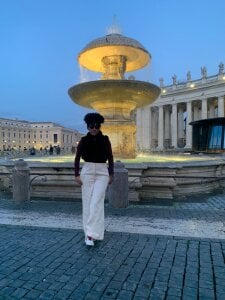 OnlyGia A LITTLE ABOUT MY JOURNEY 🌍 Foto 2