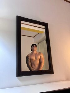_joansoto In the mirror 🖤 Pic 2