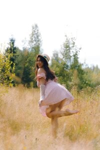 EllaCanny Gentle girl Pic 4