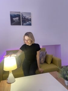 EvitaMull Public Pic 2