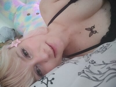 SweetLaumina Hiiii! Pic