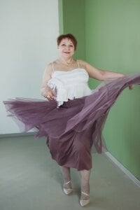 Kira_Kenett the charm of femininity Pic 6