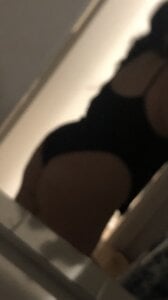 Charlotte_Ros Public Pic 5