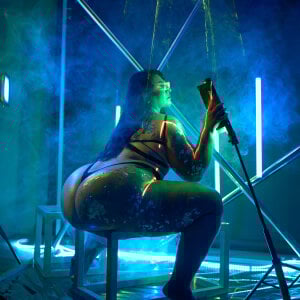 Amanda-Cruz Digital bodies link between meat and code รูป  6