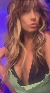 Raventhemilf Public Photo 2
