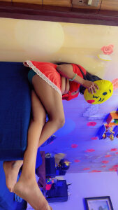 Rashmika_Thakur Public Pic 2