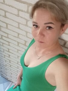 ValerieFisher Public Gambar 3