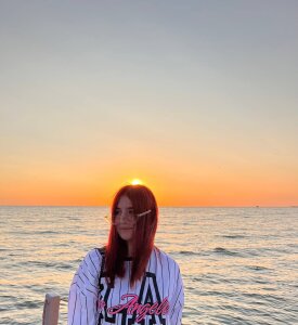 HollyJohnsf Public Pic 4