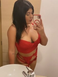 ModelsaloのPublicの 2枚の写真