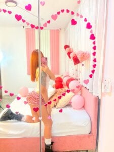 skinnyoranges EROTICISM, KISSES AND ROMANCE 💝 Hình