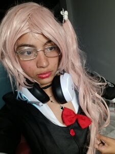 JUNKO PIGTAIL SELFIES od Lovelyamyy  3 snímek