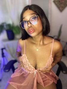 Black_girl3の🩷Tender and delicate like a rose 🌸の 7枚の写真