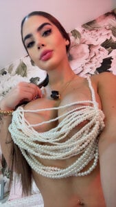 MaddyMay_ Public Pic