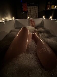 FieryPolly legs💋 Pic