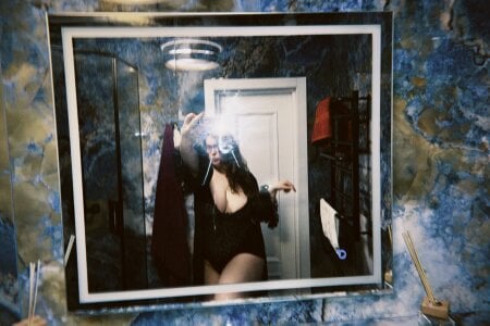 LuxSopphia Bathroom Gambar 2