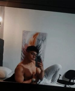 adam_brownn Public Pic 5