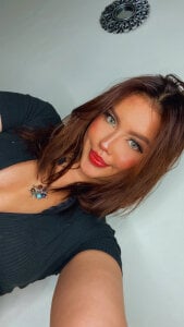 Nicolle_Ruizz Public Gambar 5