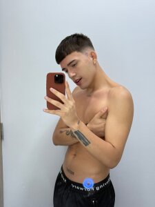 StickramirezzcPublic图片