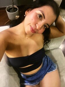 MiaNyxara_dh Selfies Pic