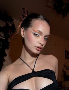 queeneelina Public зображення 2