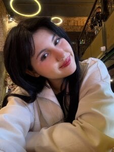 TinaDanuser Public Pic