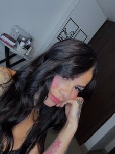 Lisegg_ Happy new year guys ❣️ Pic 2