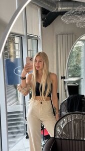 Kara_cat Public 사진 3